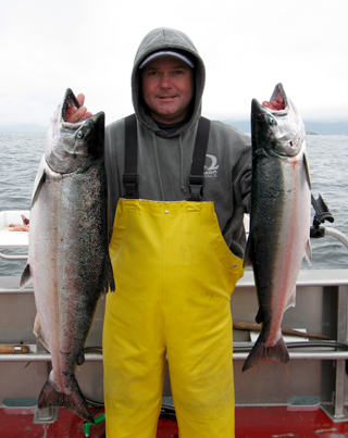 07 04 2009 Happy Fourth of July King Salmon are still running and big Cohos are showing up